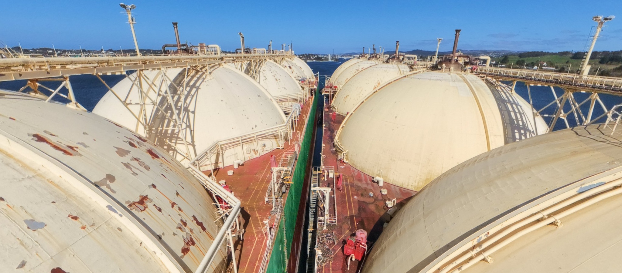 Lng tankers 08