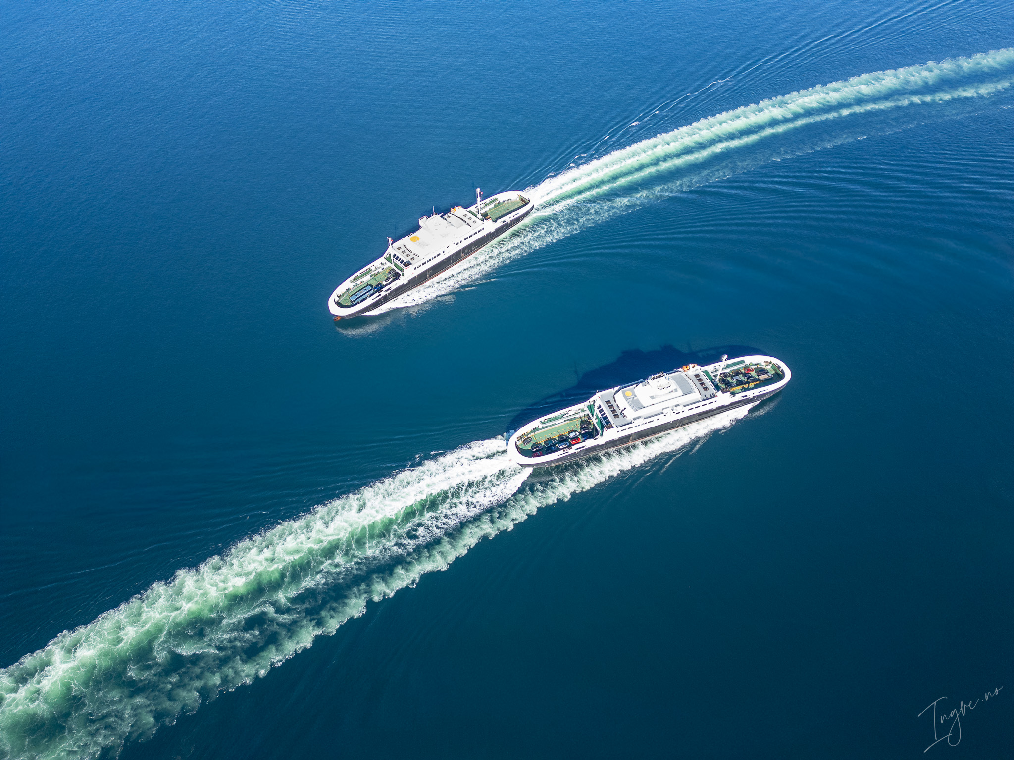 Ferry arsvaagen mortavika fjord 1